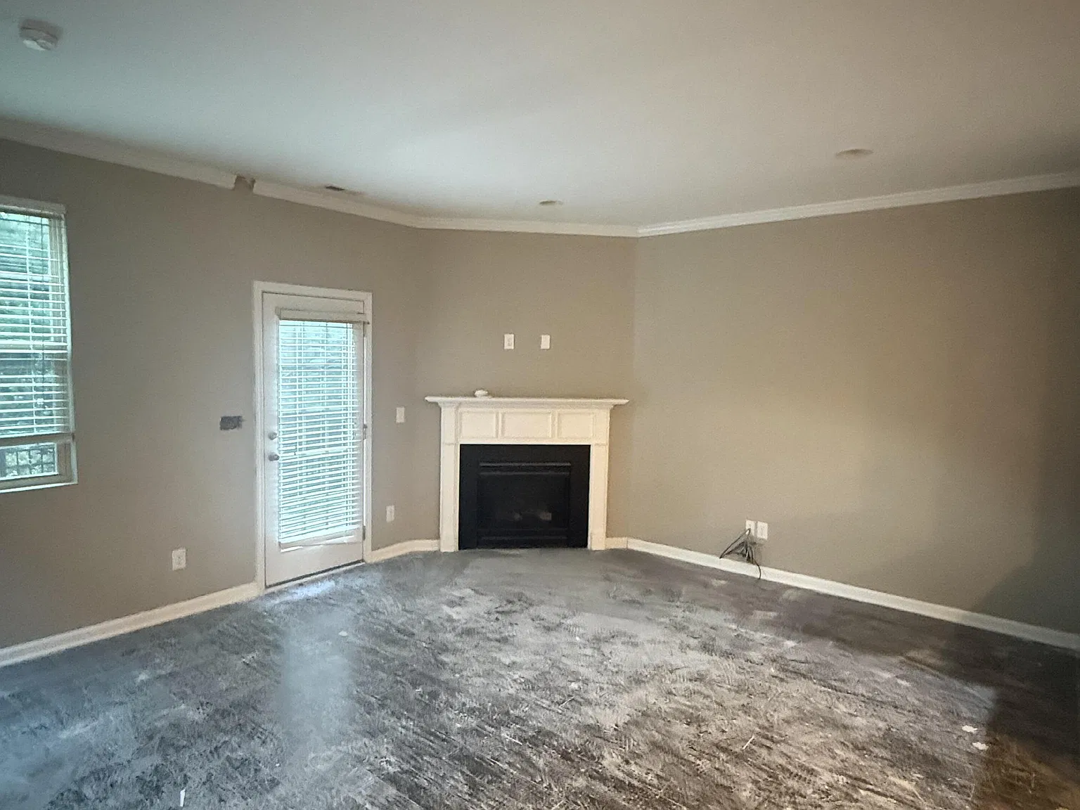 4 bed, 2028 sqft, $2,100 — Photo 3