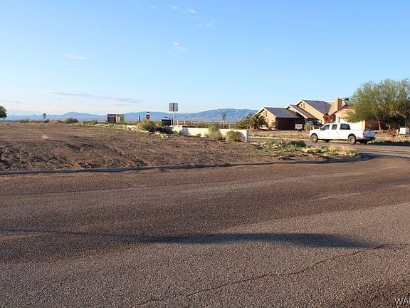 3rd image of 2000 E Desert Palms Court