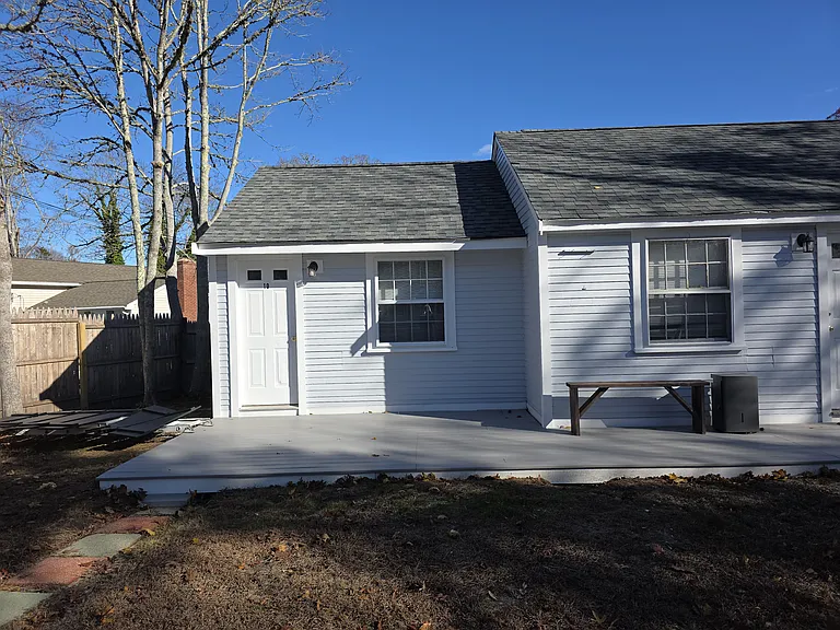 182 Sea St #10 — Photo 11