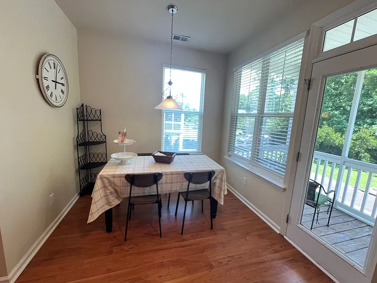 1542 Bluewater Way — Photo 8