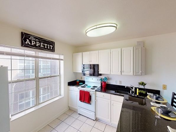 619 Langdon St #1288342