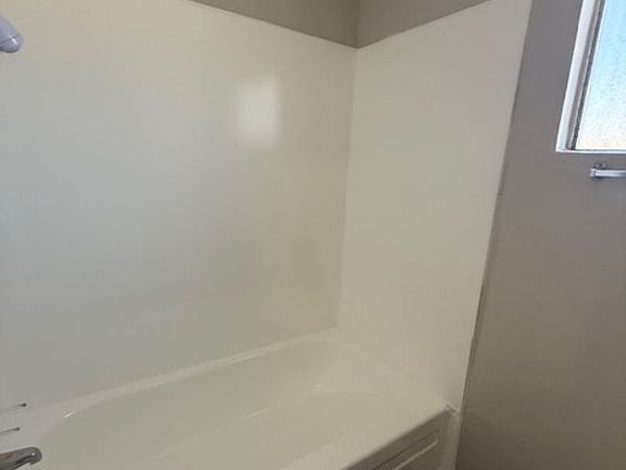 4th image of 2516 Tulip Ln #5B
