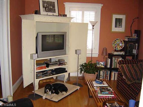 4th image of 1003 Westwood Ave