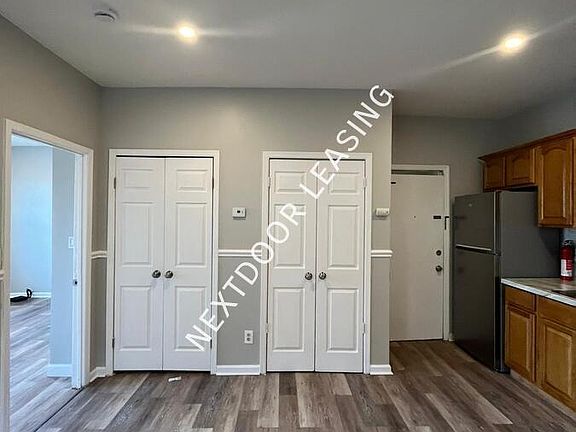 2nd image of 90 W 20th St #2M