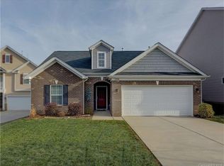 1066 Albany Park Dr, Fort Mill, SC 29715