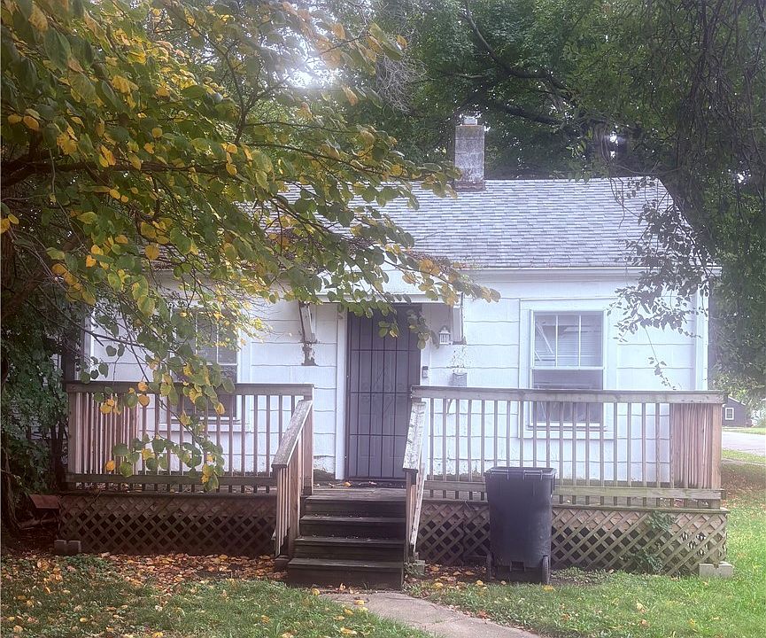 1st image of 1705 E Hickory St