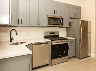 223 S 44th St #2R, Philadelphia, PA 19104