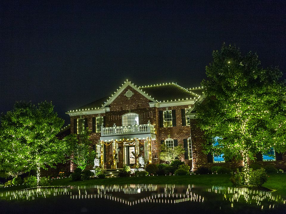 2nd image of 2 Peak Ln