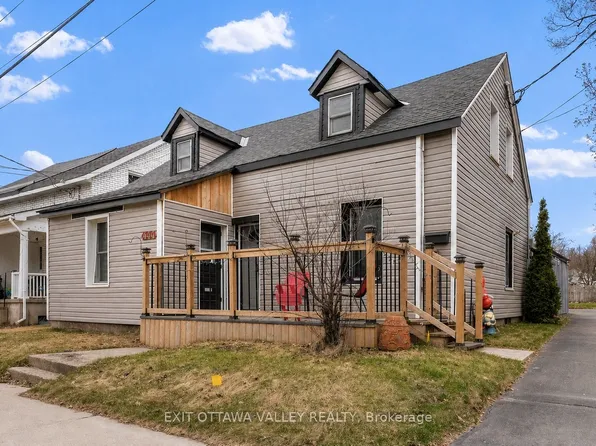 444 Isabella St, Pembroke, ON K8A 5T7
