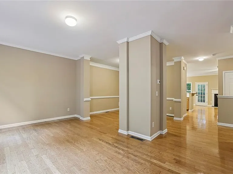3128 Mercer University Dr — Photo 9