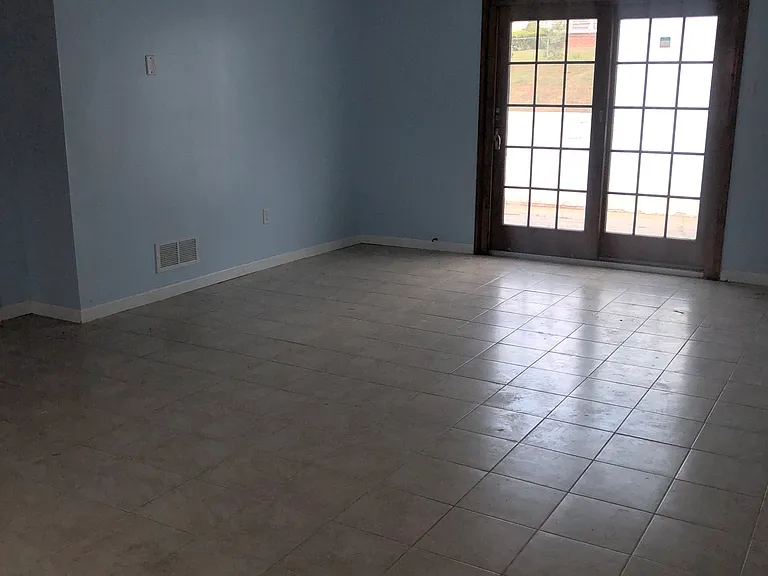912 Mennonite Rd — Photo 23