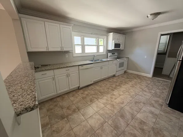 (undisclosed Address), Ronkonkoma, NY 11779