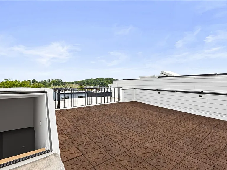 1253 Holbrook Ter NE #2 — Photo 25
