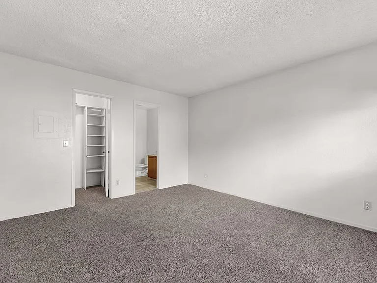 2300 Dickerson Rd #42 — Photo 14