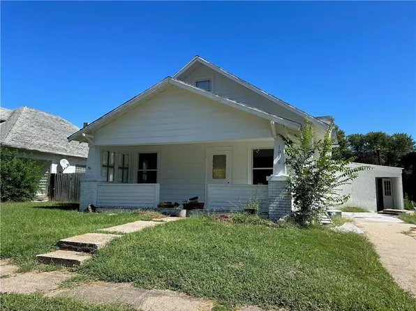 107 N Water St, Rock Port, MO 64482