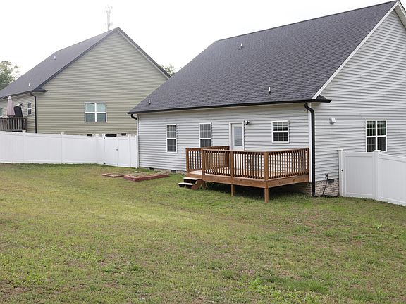 3rd image of 191 Eastview Cove Dr