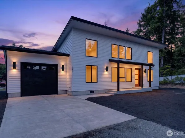 32311 N Place, Ocean Park, WA 98640