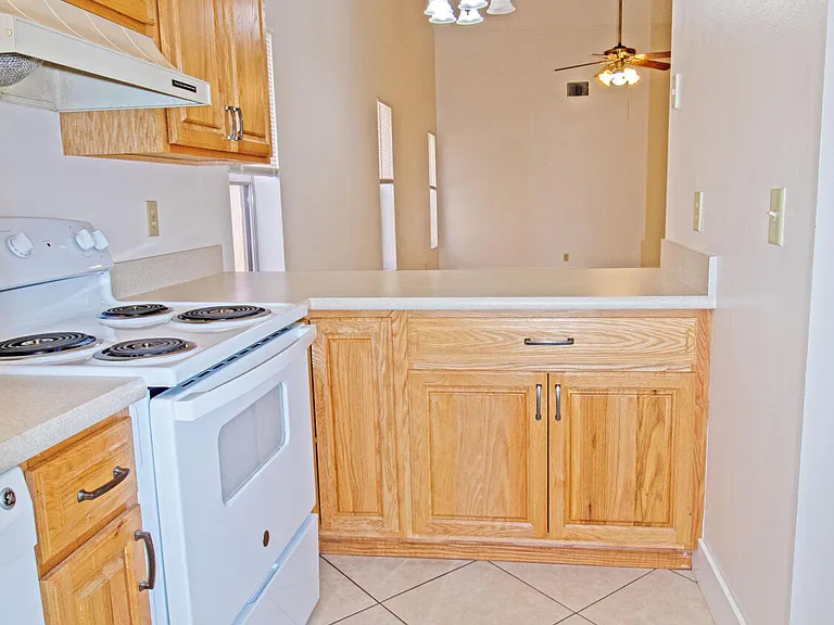 8883 SE Hobe Ridge Ave — Photo 9