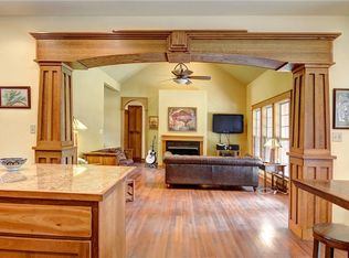 341 Hoffman Rd, Bastrop, TX 78602