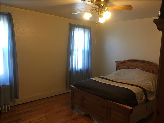 4th image of 5535 Center Ave #5