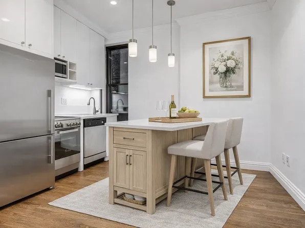 747 9th Ave #2B, New York, NY 10019