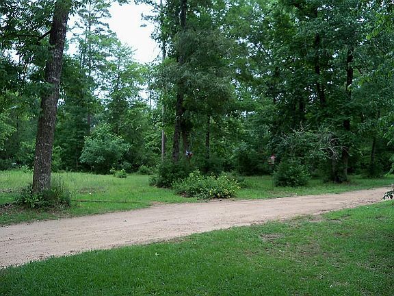 Nice private driveway