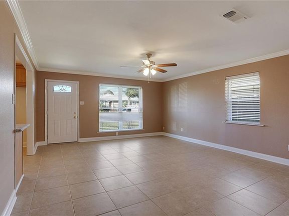 5th image of 141 John Hopkins Dr