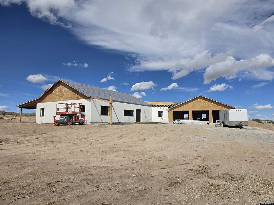 1st image of 804 E Emerson