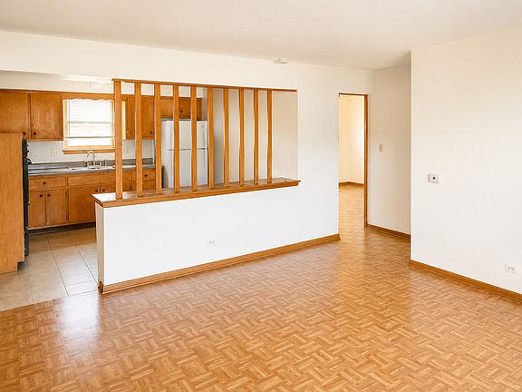5th image of 7560 Waukegan Rd #Gc