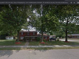 857 4th St SW, New Philadelphia, OH 44663