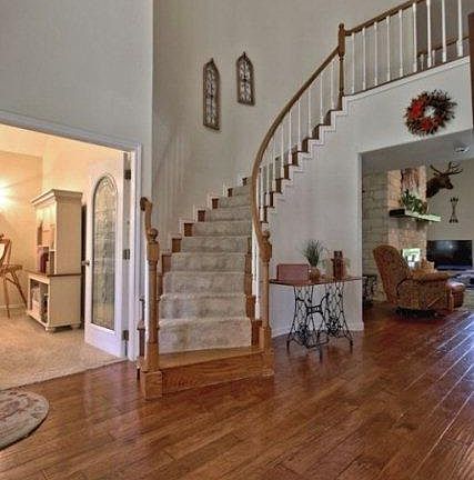 4th image of 209 Oak Springs Dr