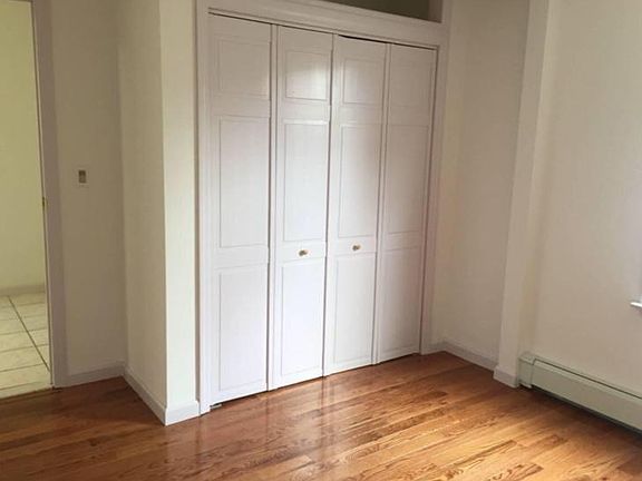 3rd image of 8815 240th St