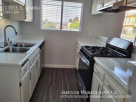 5th image of 13915 S Lemoli Ave #104