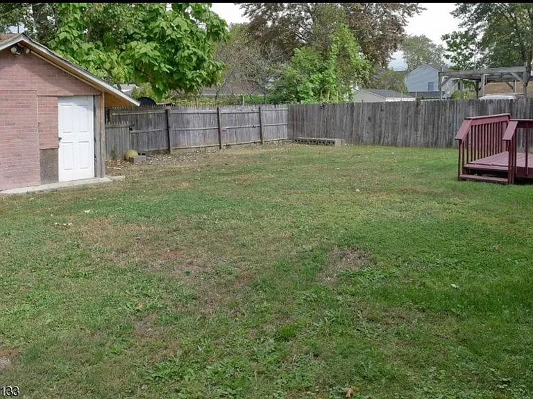218 Hiawatha Blvd — Photo 13