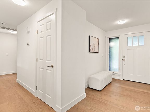3rd image of 9109 NE 141st Pl