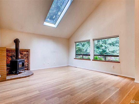 4th image of 30990 E Lake Morton Dr SE