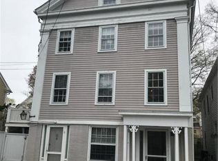22 Pearl St, Stonington, CT 06378