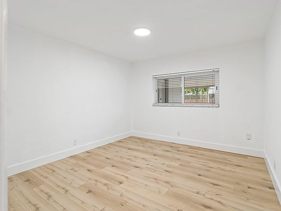 3rd image of 1743 NE 28th Street