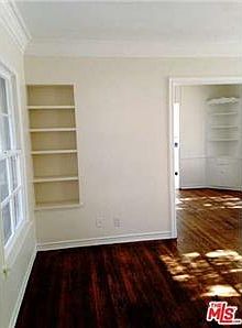 4th image of 10726 Landale St