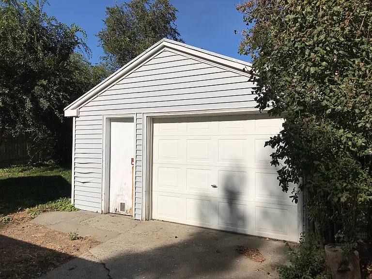 NW Despain Ave — Photo 1
