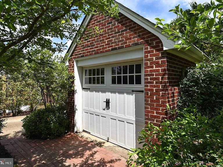 710 W View Ter — Photo 58