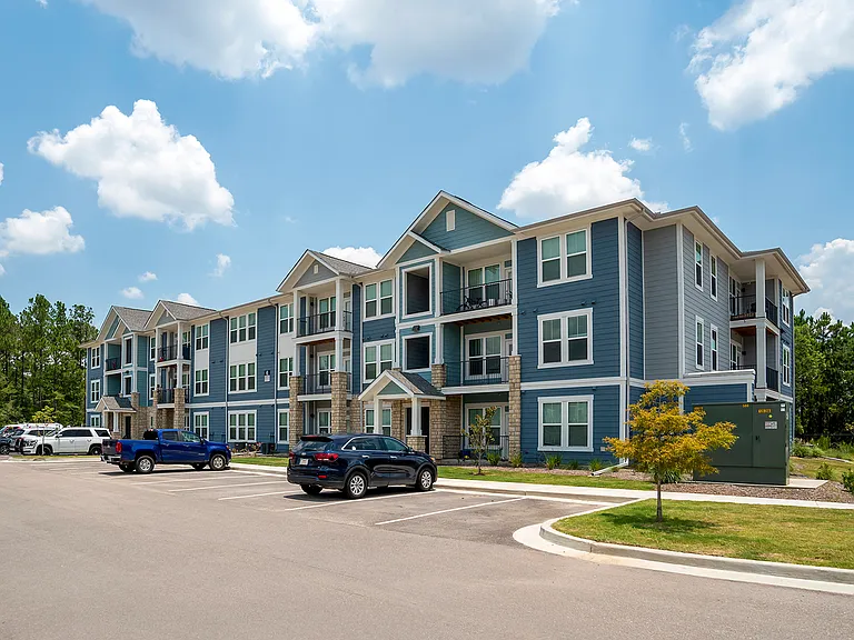 The Mason at Fremaux Park Apartments — Photo 25
