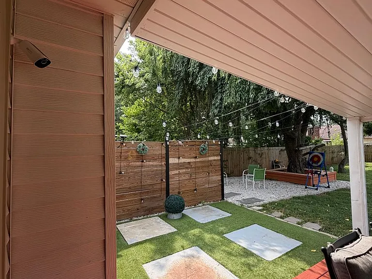 1232 W Berkeley St — Photo 13