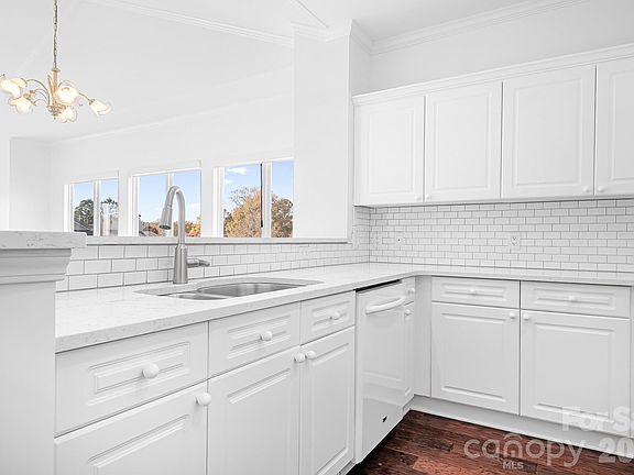5th image of 18816 Nautical Dr APT 3