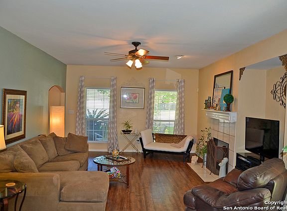 4th image of 103 Glade Dr
