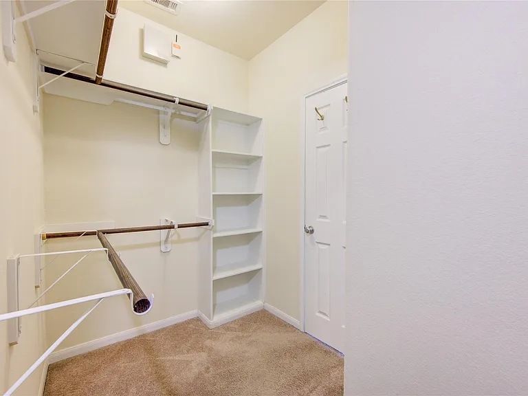 6518 Wilshire Rdg — Photo 20