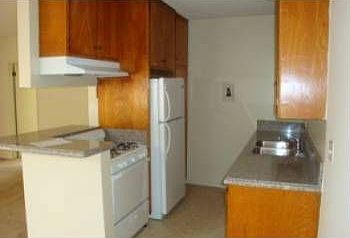 3rd image of 205 W Cypress St