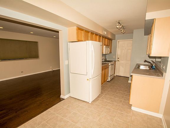 5th image of 1142 W North Shore Ave APT 1N