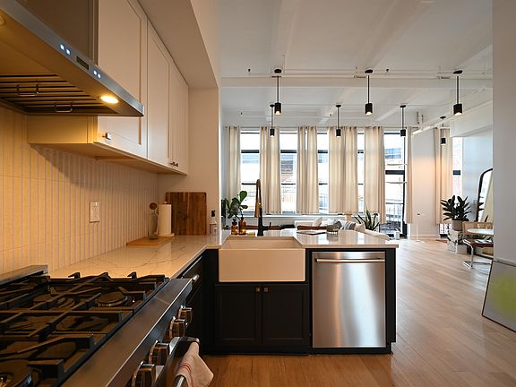 5th image of 300 Communipaw Ave APT 204