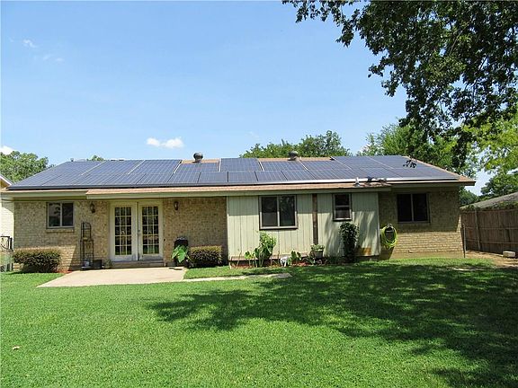 3rd image of 5636 Macdougall Dr